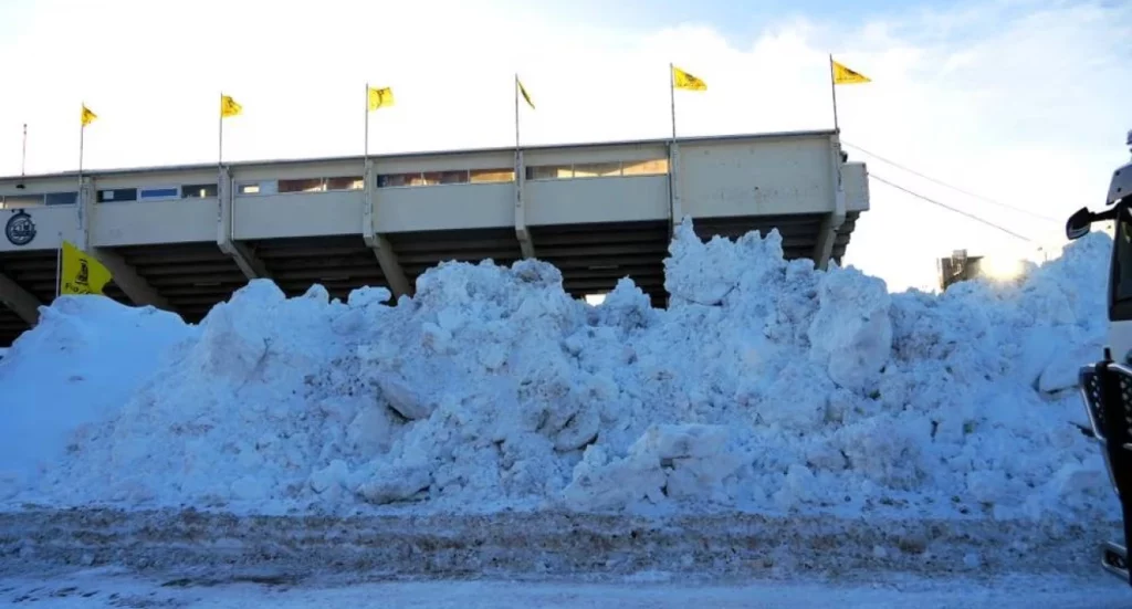 Μάχη με τα χιόνια στο Μπόντο: 80 τόνοι απομακρύνθηκαν πριν την Ίντερ