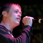 3 Doors Down: Νικημένος από τον καρκίνο πέθανε στα 47 του ο τραγουδιστής Μπραντ Άρνολντ