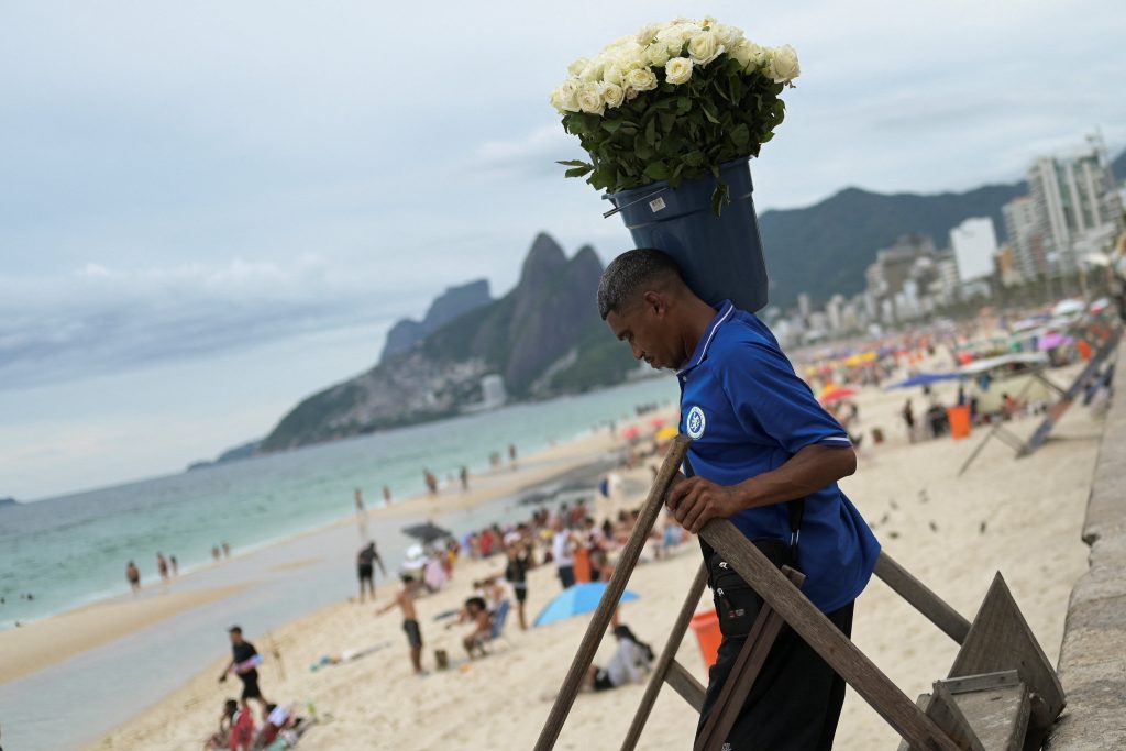 Διακοπές μόνο στη Βραζιλία –  Η χώρα σπάει ρεκόρ στον τουρισμό με 9,3 εκατομμύρια διεθνείς επισκέπτες το 2025