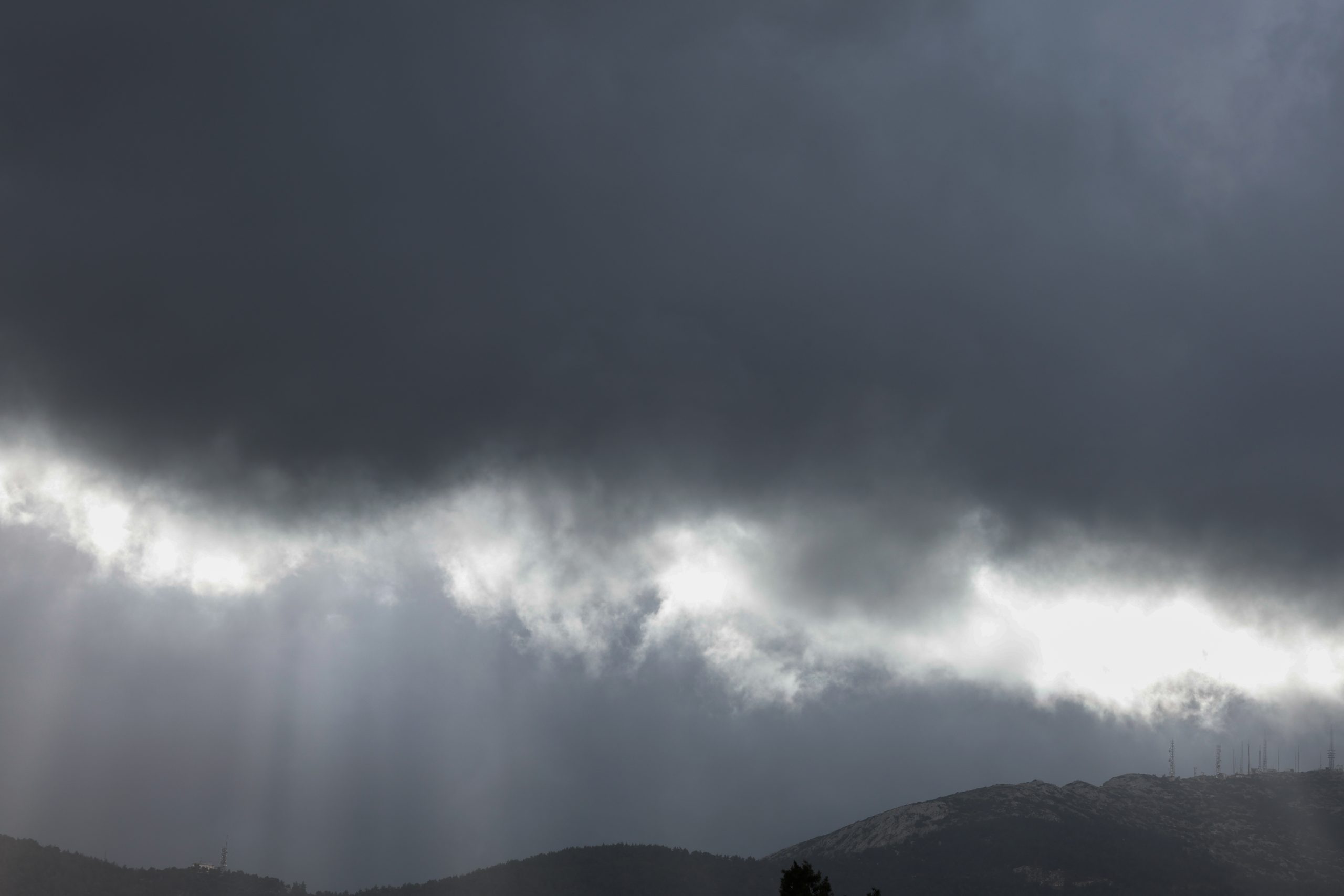 &Alpha;&nu;&omicron;&iota;&xi;&alpha;&nu; &omicron;&iota; &omicron;&upsilon;&rho;&alpha;&nu;&omicron;ί &pi;&rho;&iota;&nu; &tau;&eta;&nu; &Kappa;&alpha;&theta;&alpha;&rho;ά &Delta;&epsilon;&upsilon;&tau;έ&rho;&alpha;: &Pi;&omicron;&iota;&epsilon;&sigmaf; &pi;&epsilon;&rho;&iota;&omicron;&chi;έ&sigmaf; &laquo;&beta;&omicron;ύ&lambda;&iota;&alpha;&xi;&alpha;&nu;&raquo; &kappa;&alpha;&iota; &tau;&iota; έ&rho;&chi;&epsilon;&tau;&alpha;&iota; &sigma;&tau;&eta;&nu; &Alpha;&tau;&tau;&iota;&kappa;ή