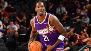 Ο Νάιτζελ Χέιζ-Ντέιβις έγινε trade στους Μπακς