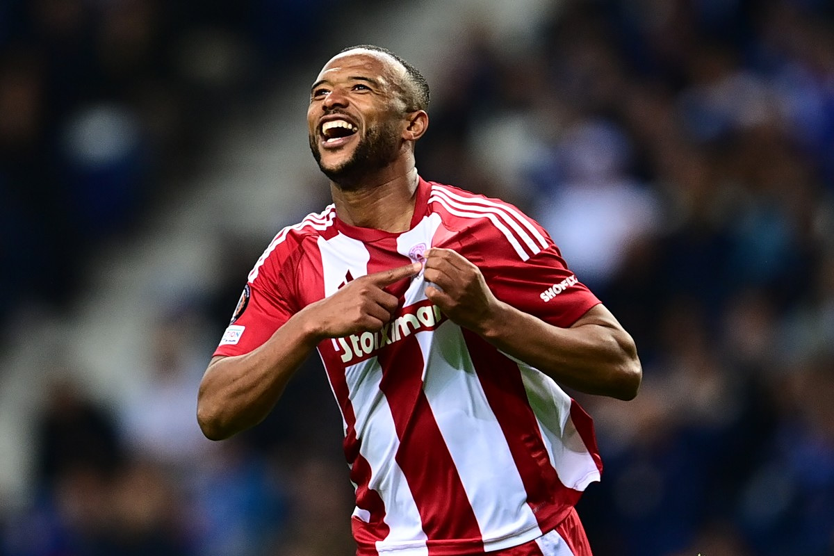 &Eta; &theta;&rho;&upsilon;&lambda;&iota;&kappa;ή &epsilon;&nu;&delta;&epsilon;&kappa;ά&delta;&alpha; &tau;&omega;&nu; &laquo;&epsilon;&rho;&upsilon;&theta;&rho;&omicron;&lambda;&epsilon;ύ&kappa;&omega;&nu;&raquo; &gamma;&iota;&alpha; &tau;&omicron;&nu; &epsilon;&pi;&alpha;&nu;&alpha;&lambda;&eta;&pi;&tau;&iota;&kappa;ό &alpha;&gamma;ώ&nu;&alpha; &kappa;ό&nu;&tau;&rho;&alpha; &sigma;&tau;&eta; &Lambda;&epsilon;&beta;&epsilon;&rho;&kappa;&omicron;ύ&zeta;&epsilon;&nu;