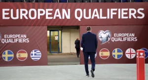 Από ομοσπονδιακός τεχνικός της Εθνικής Ελλάδας σε ριάλιτι επιβίωσης: Ποιος είναι αυτός ο τολμηρός!