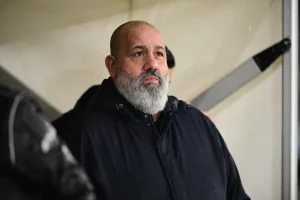 Ο Κώστας Καραπαπάς κατήγγειλε όσα έγιναν μετά το τέλος του ΑΕΚ – Ολυμπιακός και απάντησε στον Ηλιόπουλο