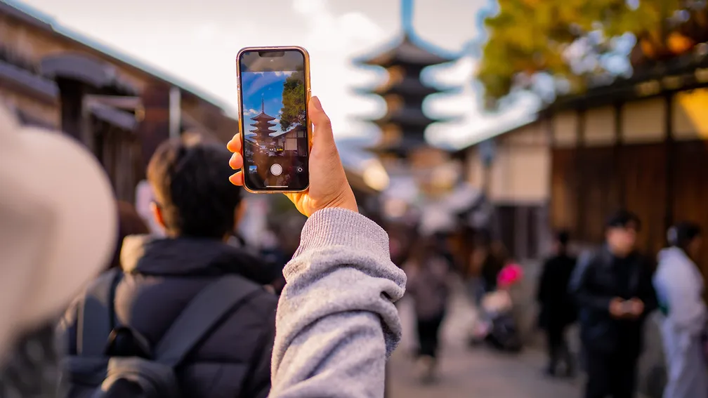 Η Gen Z και οι Millennials αποτελούν τον κυρίως παράγοντα ανάπτυξης της παγκόσμιας βιομηχανίας ταξιδιών