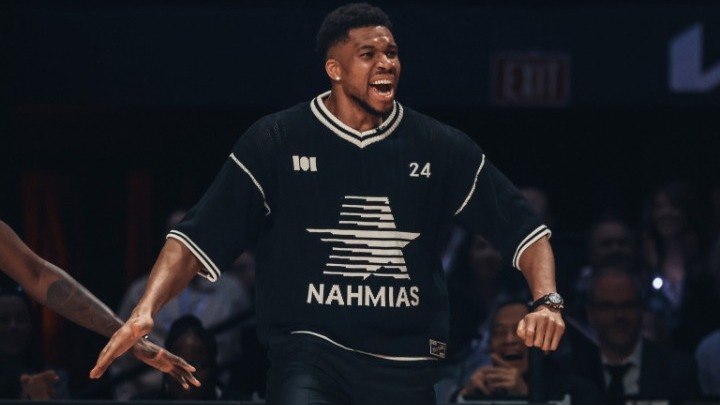 All-Star Celebrity Game 2026: Ο Γιάννης Αντετοκούνμπο οδήγησε από τον… πάγκο την ομάδα του στη νίκη (vid)