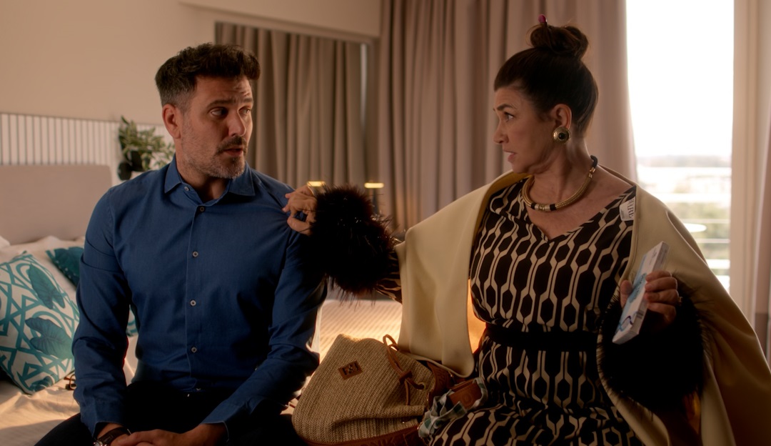 HOT&Epsilon;&Lambda; &Epsilon;&Lambda;VIRA &ndash; Spoiler alert: Έ&nu;&alpha; &mu;&epsilon;&gamma;ά&lambda;&omicron; &mu;&upsilon;&sigma;&tau;&iota;&kappa;ό &phi;έ&rho;&nu;&epsilon;&iota; &tau;&alpha; &laquo;&pi;ά&nu;&omega; &kappa;ά&tau;&omega;&raquo; &ndash; &Tau;&iota; &theta;&alpha; &delta;&omicron;ύ&mu;&epsilon; &sigma;ή&mu;&epsilon;&rho;&alpha; &sigma;&tau;&omicron; &nu;έ&omicron; &epsilon;&pi;&epsilon;&iota;&sigma;ό&delta;&iota;&omicron;