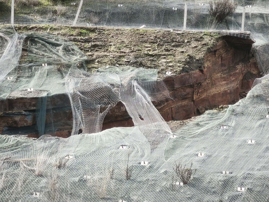 Ιονία Οδός: Ρήγμα 200 μέτρων από τη μεγάλη κατολίσθηση