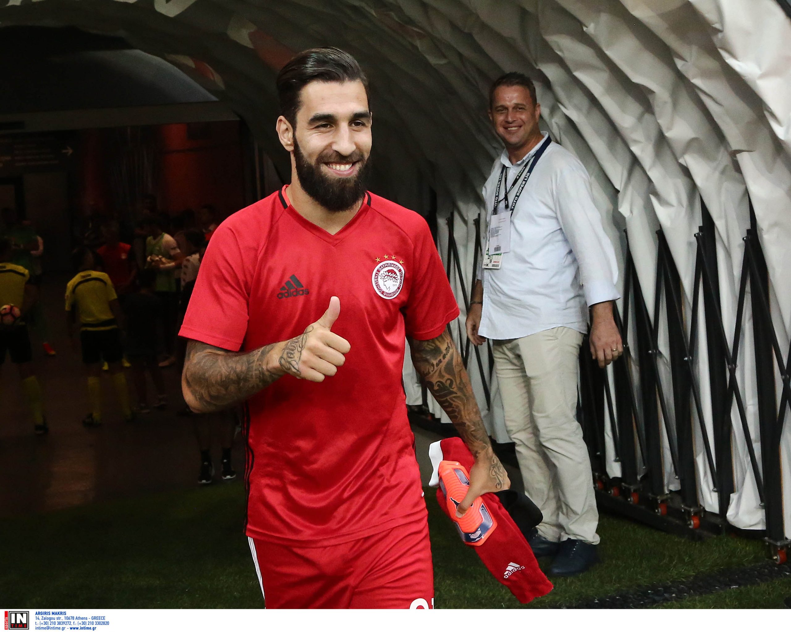 &Tau;έ&lambda;&omicron;&sigmaf; &kappa;&alpha;&rho;&iota;έ&rho;&alpha;&sigmaf; &gamma;&iota;&alpha; &tau;&omicron;&nu; &Tau;&zeta;ί&mu;&iota; &Nu;&tau;&omicron;&upsilon;&rho;&mu;ά&zeta;: &laquo;&Delta;&epsilon;&nu; &mu;&epsilon; &gamma;&epsilon;&mu;ί&zeta;&epsilon;&iota; &pi;&iota;&alpha; &tau;&omicron; &pi;&omicron;&delta;ό&sigma;&phi;&alpha;&iota;&rho;&omicron;&raquo;