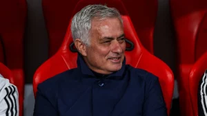 Μουρίνιο: «Είμαι από τους λίγους προπονητές που έφυγαν από τη Ρεάλ χωρίς απόλυση»