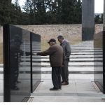 Φωτογραφίες των 200 της Καισαριανής: Στο Βέλγιο μεταβαίνουν εμπειρογνώμονες του υπουργείου Πολιτισμού