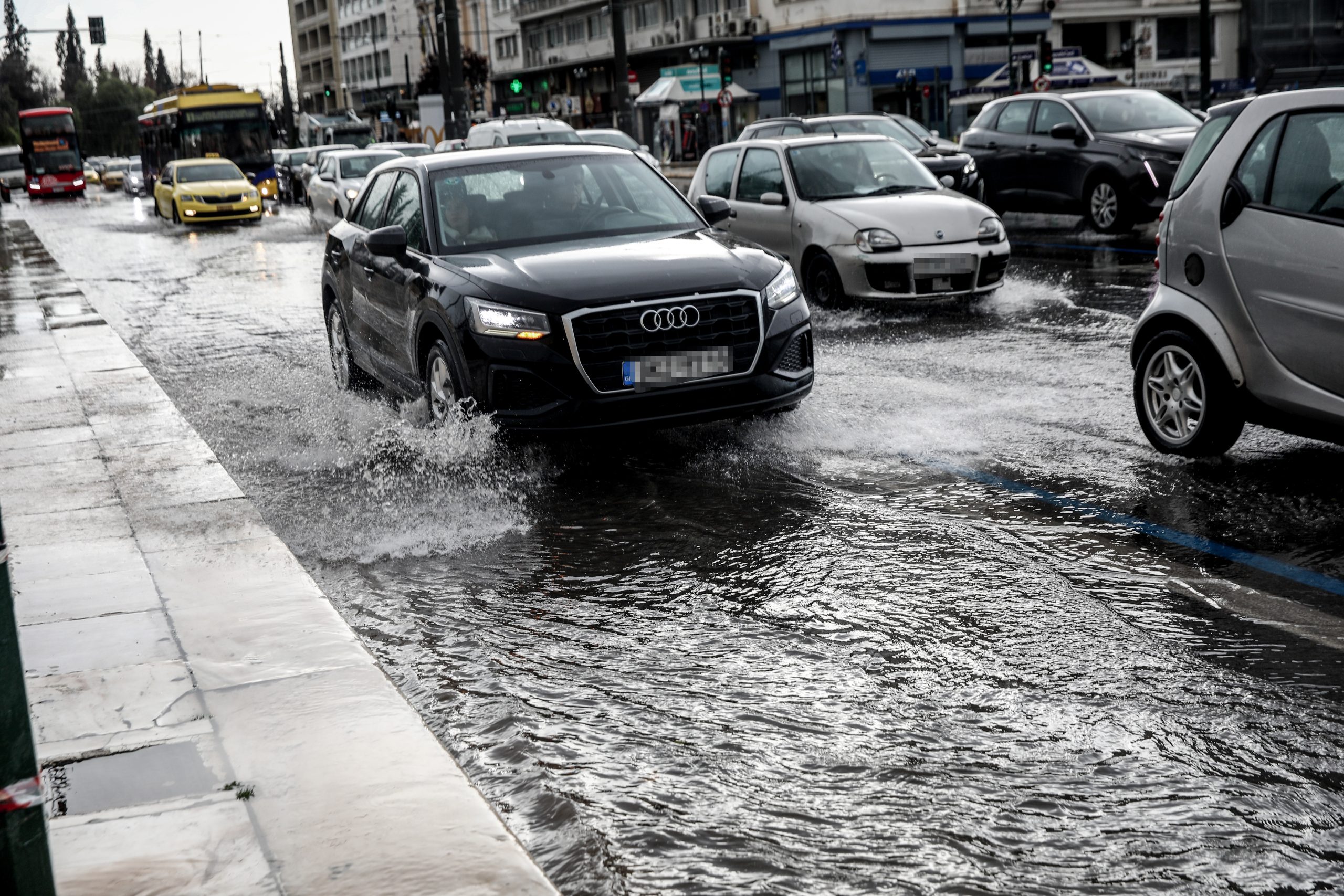 &Kappa;&alpha;&kappa;&omicron;&kappa;&alpha;&iota;&rho;ί&alpha;: &Pi;ό&tau;&epsilon; &theta;&alpha; &chi;&tau;&upsilon;&pi;ή&sigma;&epsilon;&iota; &tau;&eta;&nu; &Alpha;&theta;ή&nu;&alpha; &ndash; &Alpha;&nu;ά ώ&rho;&alpha; &eta; &epsilon;&xi;έ&lambda;&iota;&xi;&eta; &tau;&omega;&nu; &phi;&alpha;&iota;&nu;&omicron;&mu;έ&nu;&omega;&nu;