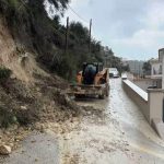 Σαρωτικό το πέρασμα της κακοκαιρίας στη Δυτική Ελλάδα: Ζημιές και κυκλοφοριακές ρυθμίσεις λόγω κατολισθήσεων