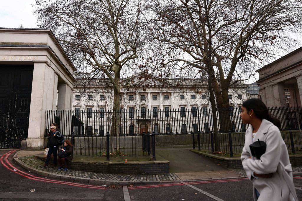 «Η μεγαλύτερη φωλιά κατασκόπων»: Τρόμος στο Λονδίνο για τη νέα πρεσβεία της Κίνας – Το μυστικό των 200 υπόγειων δωματίων