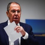 Πυρά Λαβρόφ κατά Αθήνας: Συνεχίζουν τις αβάσιμες ρωσοφοβικές κατηγορίες, διέκοψαν συνεργασία δεκαετιών με τη Μόσχα