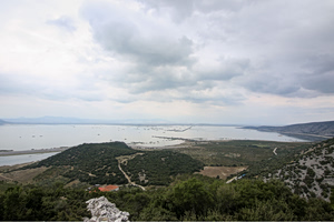 Κάρλα: Νομοθετική παρέμβαση για να μην χάσουν οι αγρότες τα χωράφια και τις επιδοτήσεις τους