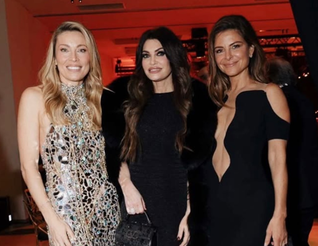 Και η Μαρία Μενούνος στην Ελλάδα!