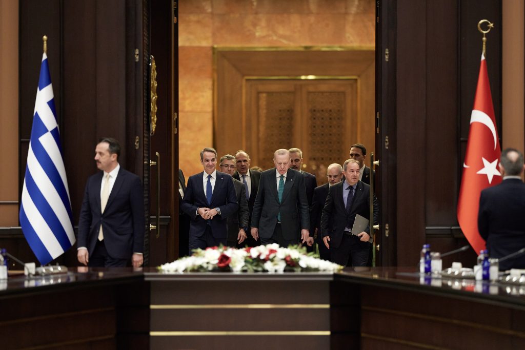 «Καιρός να αρθεί κάθε απειλή στις σχέσεις μας» το μήνυμα Μητσοτάκη από την Άγκυρα