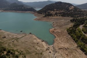 Ο Μόρνος γέμισε αλλά δεν αρκεί – Ενώ τα αποθέματα αυξήθηκαν περισσότερο από 360%, οι ειδικοί ζητούν εγρήγορση