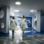 Σε αναστολή η παιδίατρος για την υπόθεση του βρέφους που νοσηλεύεται με μηνιγγίτιδα στο Ρίο