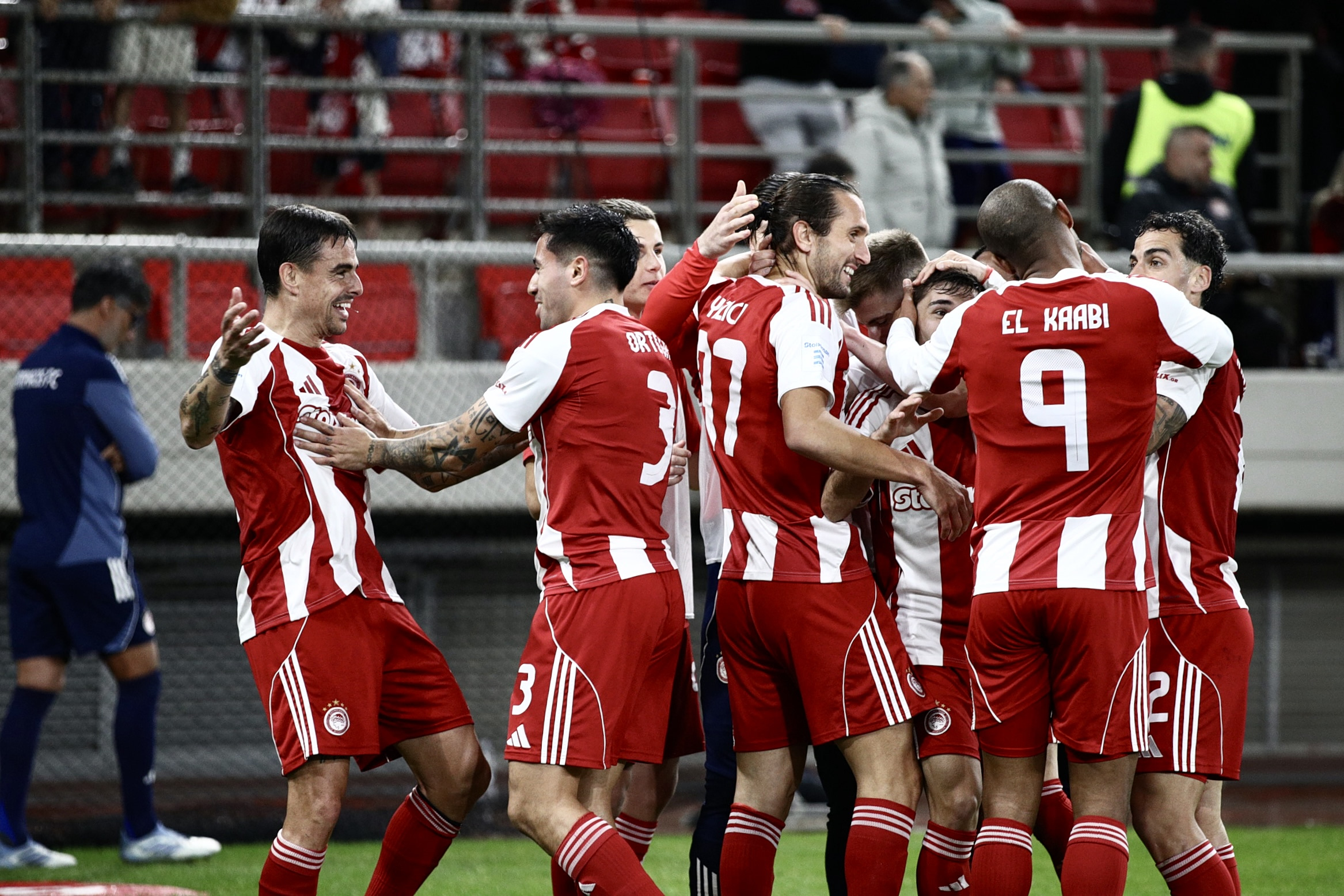 &Omicron;&lambda;&upsilon;&mu;&pi;&iota;&alpha;&kappa;ό&sigmaf;: &Tau;&alpha; &beta;&lambda;έ&mu;&mu;&alpha;&tau;&alpha; &sigma;&tau;&eta;&nu; &kappa;&alpha;&tau;ά&kappa;&tau;&eta;&sigma;&eta; &tau;&omicron;&upsilon; &tau;ί&tau;&lambda;&omicron;&upsilon;- &Eta; &alpha;&nu;ά&rho;&tau;&eta;&sigma;&eta; &tau;&omega;&nu; &laquo;&epsilon;&rho;&upsilon;&theta;&rho;&omicron;&lambda;&epsilon;ύ&kappa;&omega;&nu;&raquo;