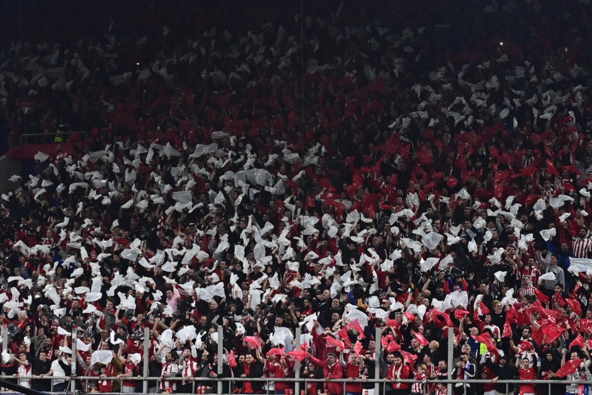 &Omicron;&lambda;&upsilon;&mu;&pi;&iota;&alpha;&kappa;ό&sigmaf;: Sold out &tau;&omicron; &nu;&tau;έ&rho;&mu;&pi;&iota; &mu;&epsilon; &tau;&omicron;&nu; &Pi;&alpha;&nu;&alpha;&theta;&eta;&nu;&alpha;ϊ&kappa;ό (pic)