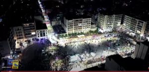 Πατρινό Καρναβάλι: Πάνω από 50.000 στους δρόμους – Live η Νυχτερινή Ποδαράτη παρέλαση