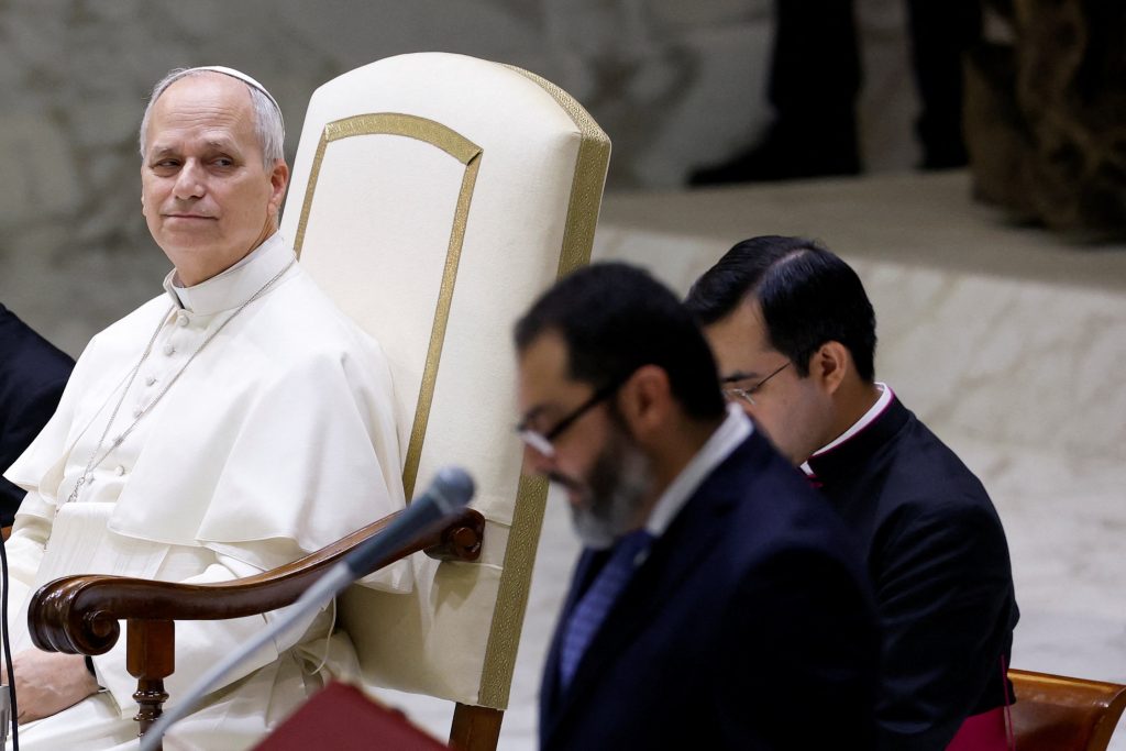 Πάπας Λέων: Αντιμέτωπος με μία από τις σοβαρότερες δοκιμασίες της θητείας του – Το φάσμα ενός νέου σχίσματος