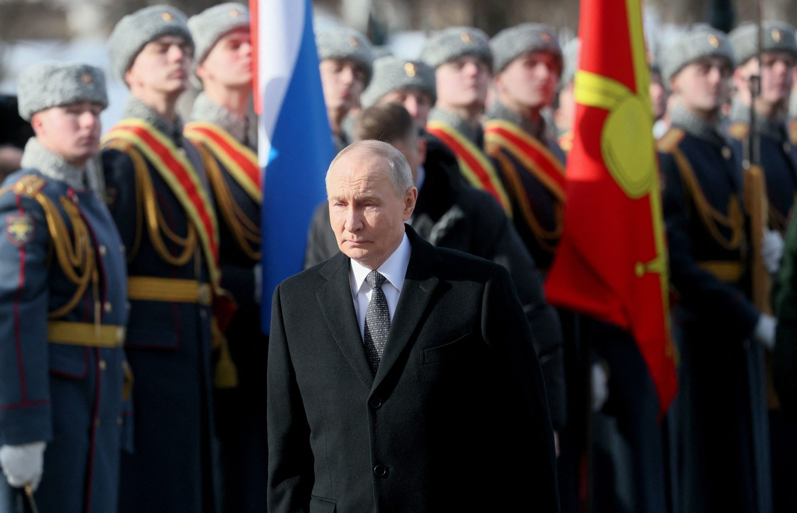 &Pi;&omicron;ύ&tau;&iota;&nu;: Ύ&psi;&iota;&sigma;&tau;&eta; &pi;&rho;&omicron;&tau;&epsilon;&rho;&alpha;&iota;ό&tau;&eta;&tau;&alpha; &tau;&eta;&sigmaf; &Rho;&omega;&sigma;ί&alpha;&sigmaf; &eta; &alpha;&nu;ά&pi;&tau;&upsilon;&xi;&eta; &pi;&upsilon;&rho;&eta;&nu;&iota;&kappa;ώ&nu; ό&pi;&lambda;&omega;&nu;