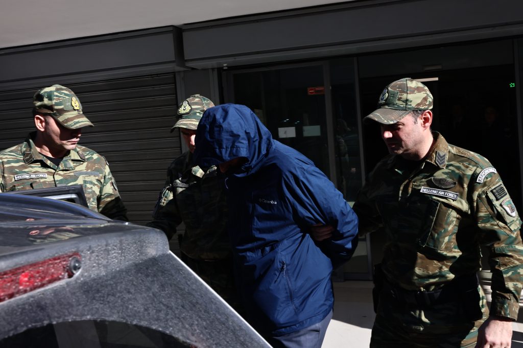 Σε διαθεσιμότητα για 18 μήνες με απόφαση Αρχηγού ΓΕΕΘΑ ο Σμήναρχος που κατηγορείται για κατασκοπεία
