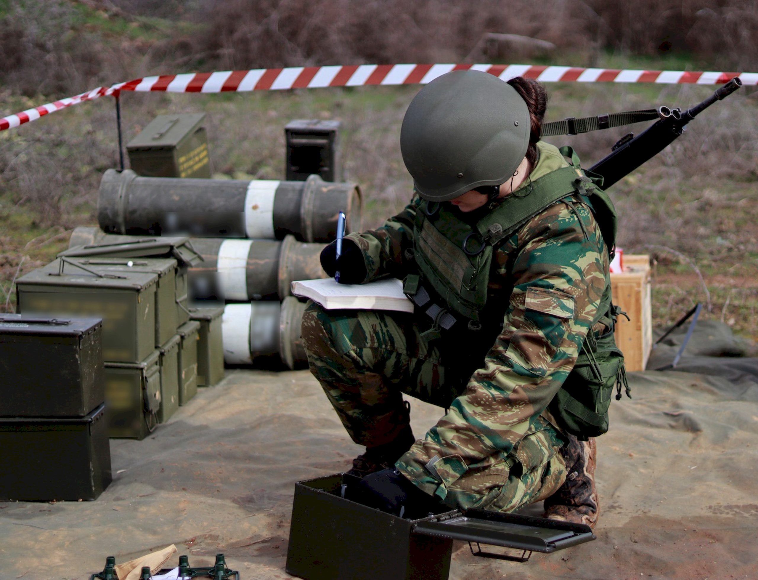 &Delta;&alpha;&beta;ά&kappa;&eta;&sigmaf;: &Eta; &omicron;&upsilon;&sigma;&iota;&alpha;&sigma;&tau;&iota;&kappa;ό&tau;&epsilon;&rho;&eta; &pi;&rho;&omicron;&sigma;&pi;ά&theta;&epsilon;&iota;&alpha; &alpha;&nu;&alpha;&mu;ό&rho;&phi;&omega;&sigma;&eta;&sigmaf; &tau;&eta;&sigmaf; &sigma;&tau;&rho;&alpha;&tau;&iota;&omega;&tau;&iota;&kappa;ή&sigmaf; &theta;&eta;&tau;&epsilon;ί&alpha;&sigmaf; &sigma;&tau;&eta;&nu; &sigma;ύ&gamma;&chi;&rho;&omicron;&nu;&eta; &iota;&sigma;&tau;&omicron;&rho;ί&alpha; &mu;&alpha;&sigmaf; &ndash; &Tau;&iota; &epsilon;ί&pi;&epsilon; &gamma;&iota;&alpha; &tau;&omicron;&nu; &theta;&epsilon;&sigma;&mu;ό &tau;&omega;&nu; &pi;&rho;ό&tau;&alpha;&kappa;&tau;&omega;&nu;