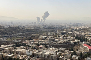 Το Ισραήλ εξαπέλυσε προληπτική επίθεση στο Ιράν: Εκρήξεις στην Τεχεράνη – Ήχησαν σειρήνες