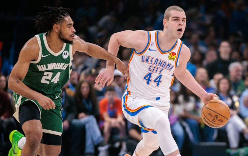 NBA: Ο Νίκολα Τόπιτς επέστρεψε πιο δυνατός – Από τη μάχη με τον καρκίνο στο πρώτο του παιχνίδι στο κορυφαίο πρωτάθλημα