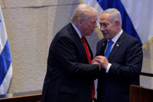 Συνάντηση Τραμπ – Νετανιάχου: Το Ιράν στο κάδρο των συζητήσεων – «Αγκάθι» οι βαλλιστικοί πύραυλοι της Τεχεράνης