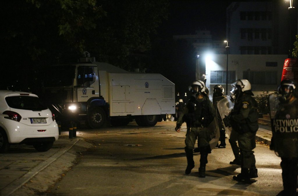 Καιρός να μεγαλώσουν