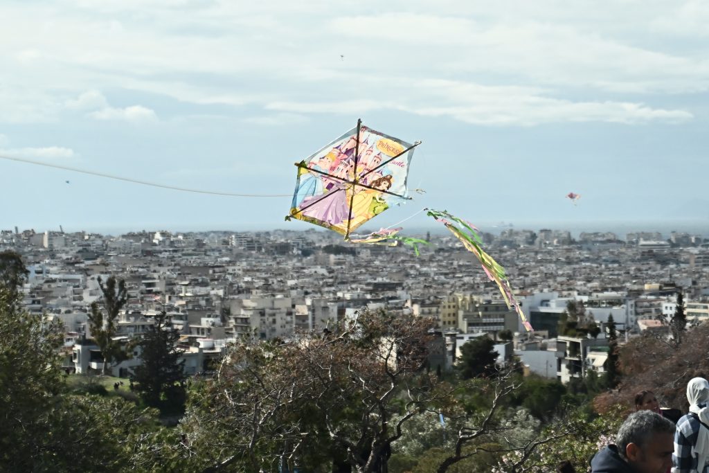 Τσικνοπέμπτη και Καθαρά Δευτέρα – Πότε πέφτουν: Οι αργίες του 2026 και τα τριήμερα