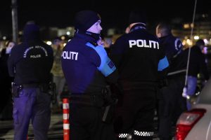 Κομισιόν για το ναυάγιο στη Χίο: Στα χέρια λαθρεμπόρων πολλοί άνθρωποι χάνουν τη ζωή τους