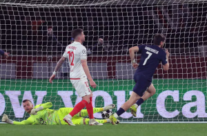 Η Παρί Σεν Ζερμέν προκρίθηκε στους «16» του Champions League με ισοπαλία κόντρα στη Μονακό