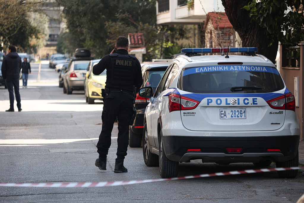 Αμπελόκηποι: Συνελήφθη ο άνδρας που επιτέθηκε με τσεκούρι σε αστυνομικούς