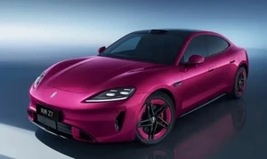 Οι Κινέζοι αντέγραψαν την Porsche Taycan;