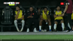 Σάλος με Ντεπάι στη Βραζιλία: Πιάστηκε να κοιτάζει το κινητό του την ώρα του αγώνα