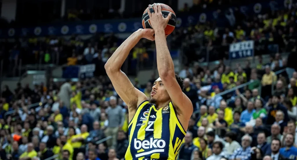 Η Φενέρμπαχτσε επικράτησε της Μονακό και είναι «αγκαλιά» με το πλεονέκτημα έδρας στα πλέι οφ