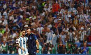 Σκαλόνι: «Δεν τολμώ να πω ότι θα είναι το τελευταίο Μουντιάλ του Μέσι-Αν έρθει, να το απολαύσει»