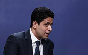 Ο ισχυρός άνδρας της Παρί Σεν Ζερμέν, Νασέρ Αλ-Κελαίφι… ξέμεινε στο Κατάρ