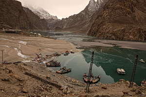 Τουλάχιστον 100 νεκροί σε Κένυα και Τανζανία εξαιτίας κατολισθήσεων