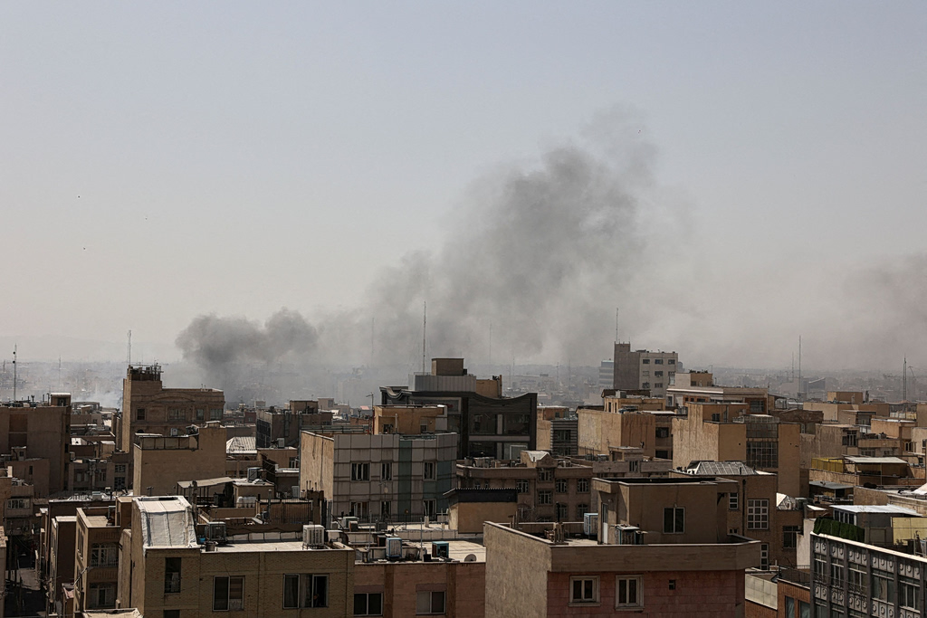 Ιράν: Η Τεχεράνη υποστηρίζει πως οι πυρηνικές εγκαταστάσεις στη Νατάνζ χτυπήθηκαν από Ισραήλ και ΗΠΑ