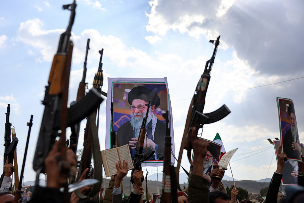 Ειδικός στο Μεσανατολικό προειδοποιούσε από τον Ιανουάριο: «Το καθεστώς του Ιράν είναι σε πολύ δύσκολη θέση»