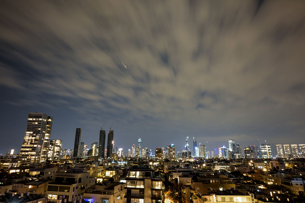 Διευρύνεται το μέτωπο του πολέμου: Για πρώτη φορά πύραυλος από τους Χούθι στο Ισραήλ