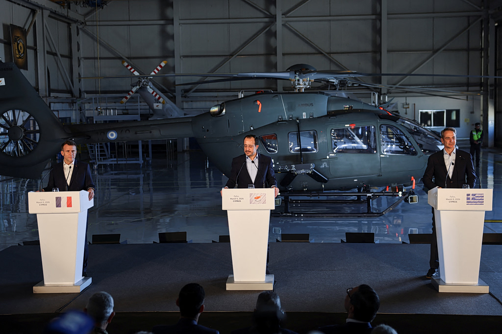 &Mu;&eta;&tau;&sigma;&omicron;&tau;ά&kappa;&eta;&sigmaf; &alpha;&pi;ό &tau;&eta;&nu; &Pi;ά&phi;&omicron;: &laquo;&Eta; &Kappa;ύ&pi;&rho;&omicron;&sigmaf; &delta;&epsilon;&nu; &theta;&alpha; &mu;&epsilon;ί&nu;&epsilon;&iota; &pi;&omicron;&tau;έ &mu;ό&nu;&eta;&raquo;