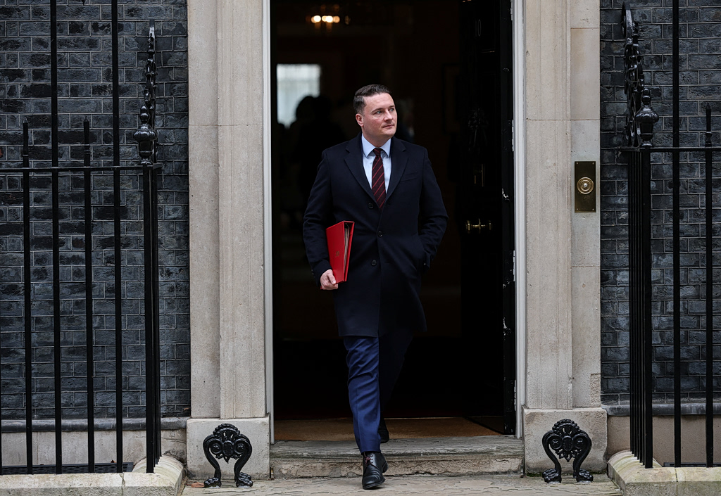 Βρετανία: «Άνευ προηγουμένου » η επιδημία μηνιγγίτιδας που σκότωσε δύο ανθρώπους στην Αγγλία, λέει ο υπουργός Υγείας